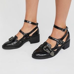 Thunderbird Oxford Shoes